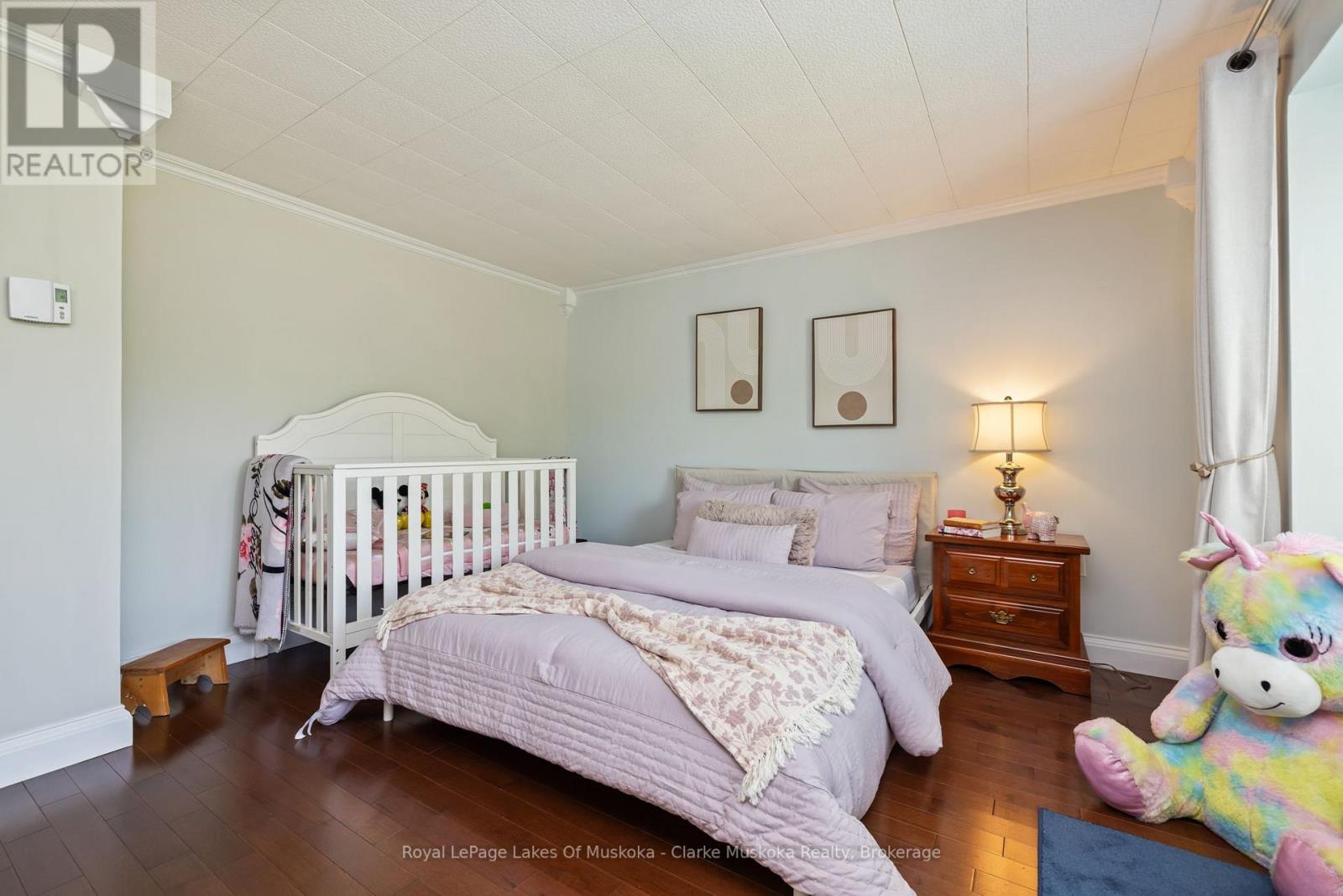 1012 MILL STREET - 43