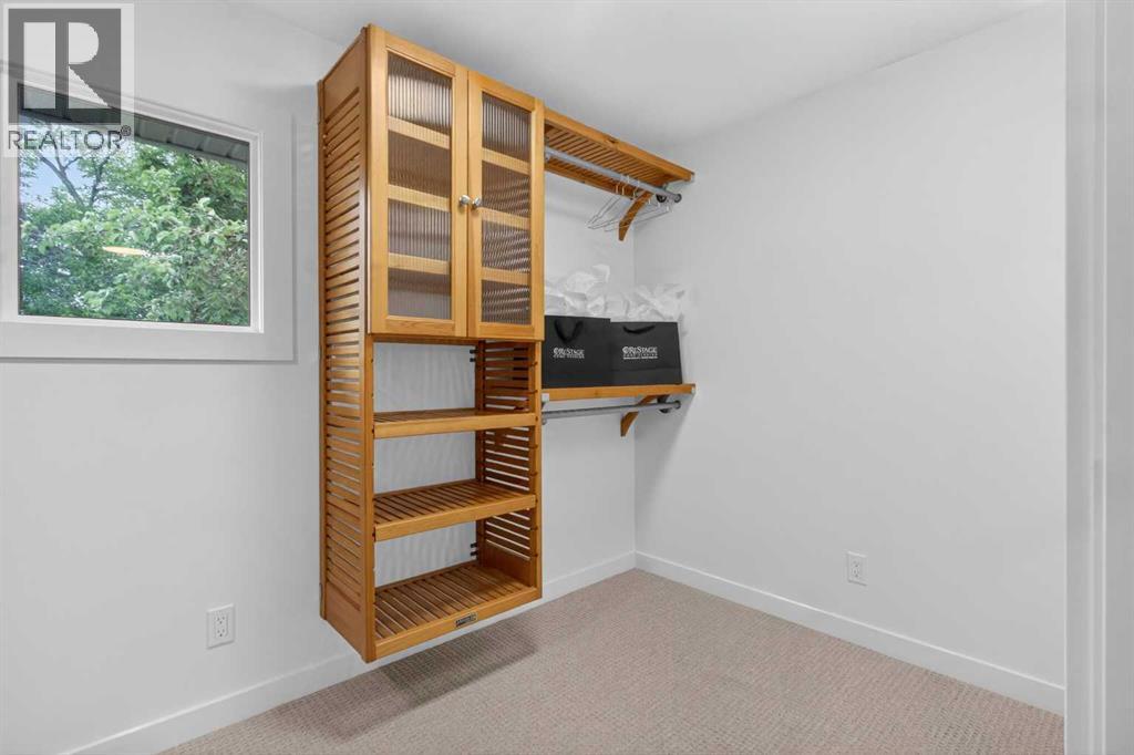 928 Maplecroft Road SE — photo 30