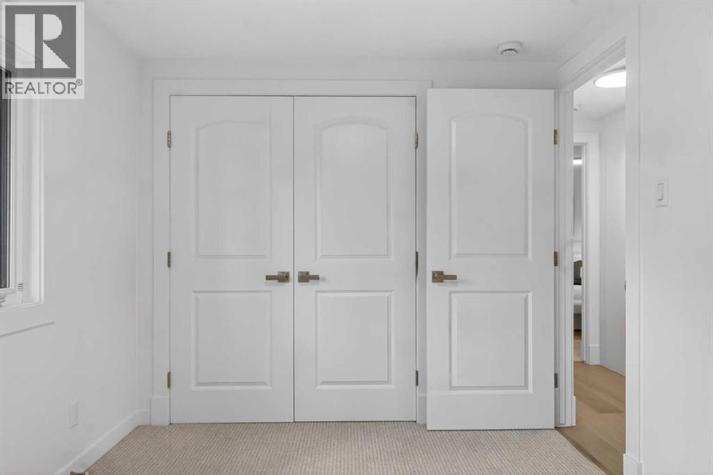 928 Maplecroft Road SE — photo 32