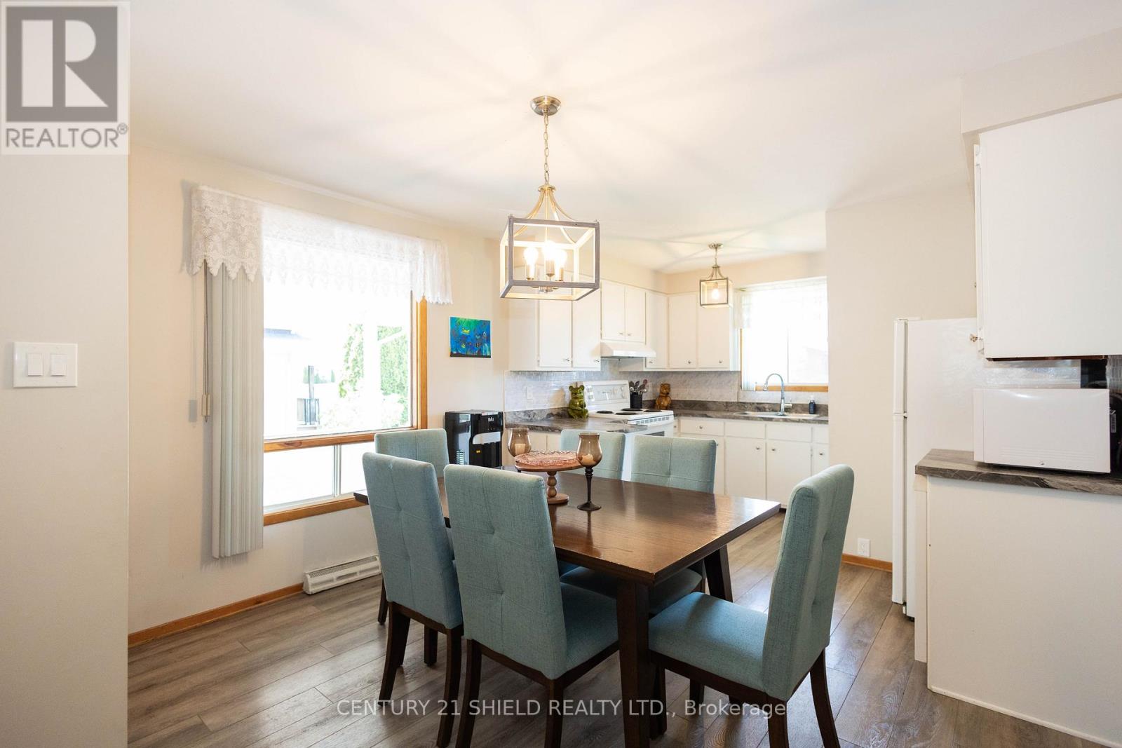 1107 GRAND AVENUE - 13