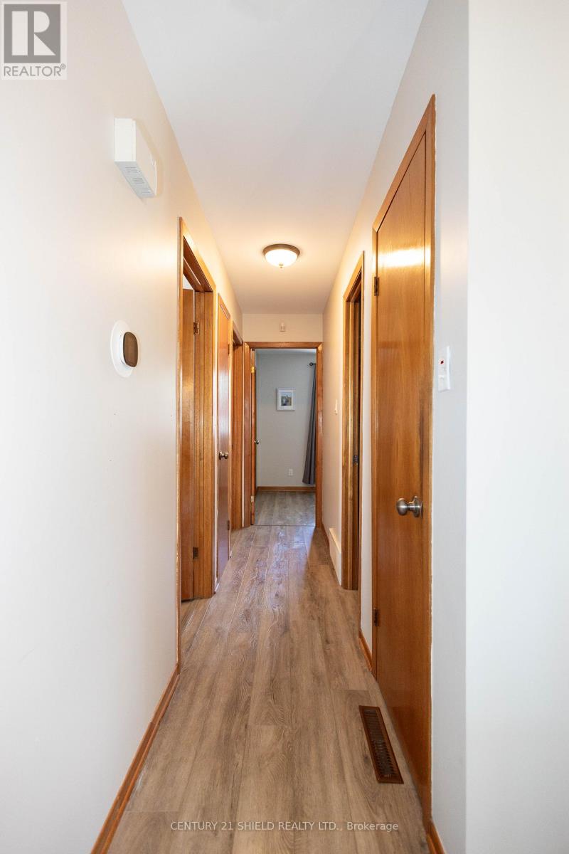 1107 GRAND AVENUE - 22