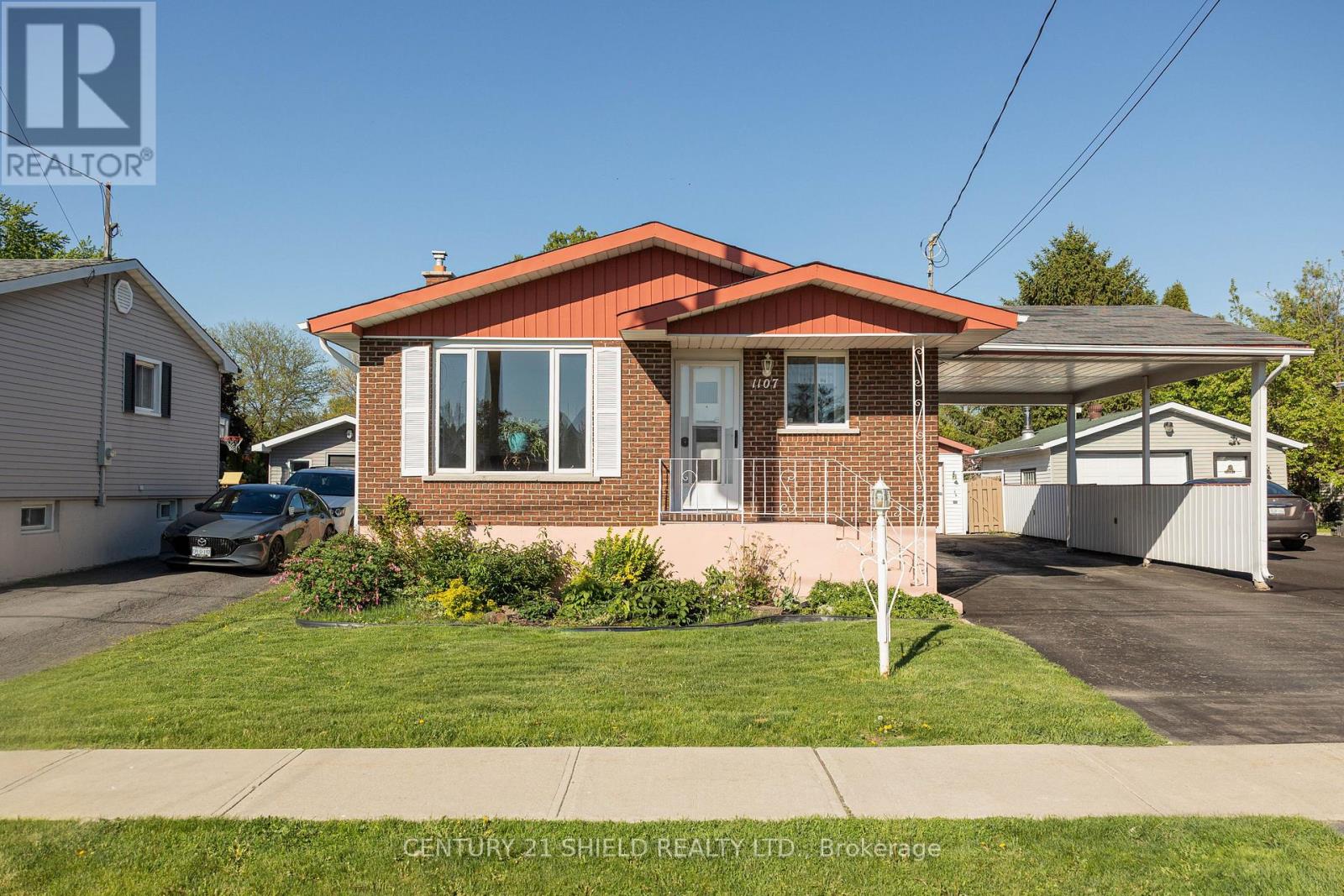 1107 GRAND AVENUE - 1