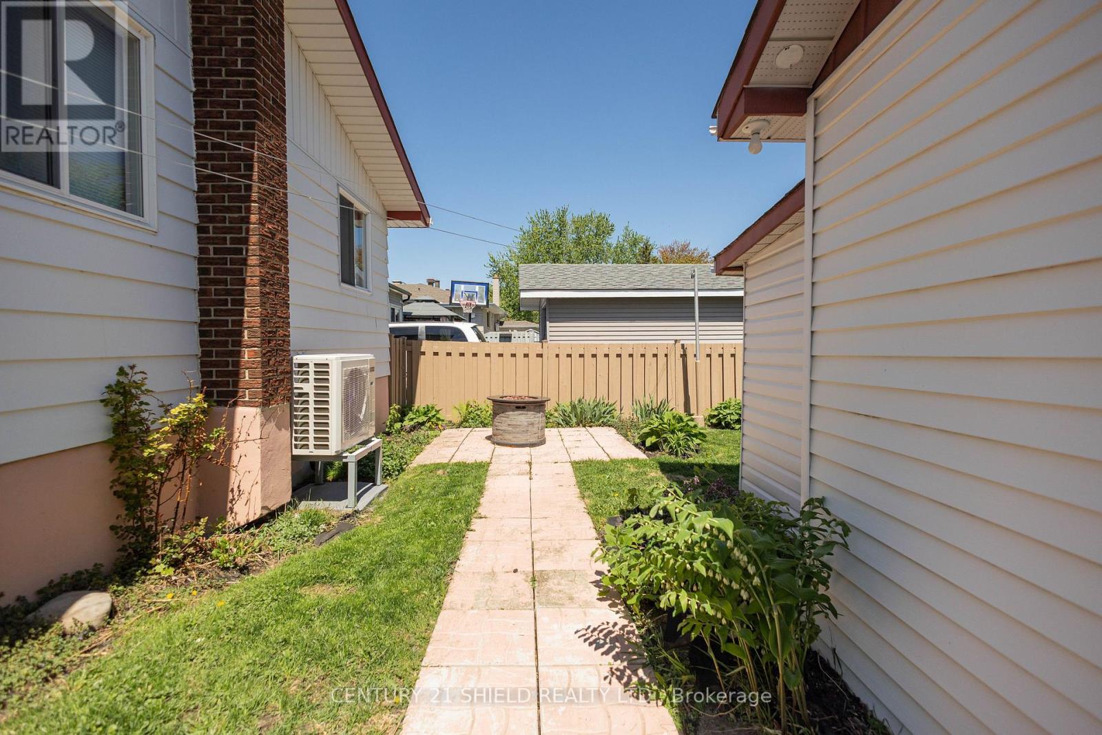 1107 GRAND AVENUE - 11