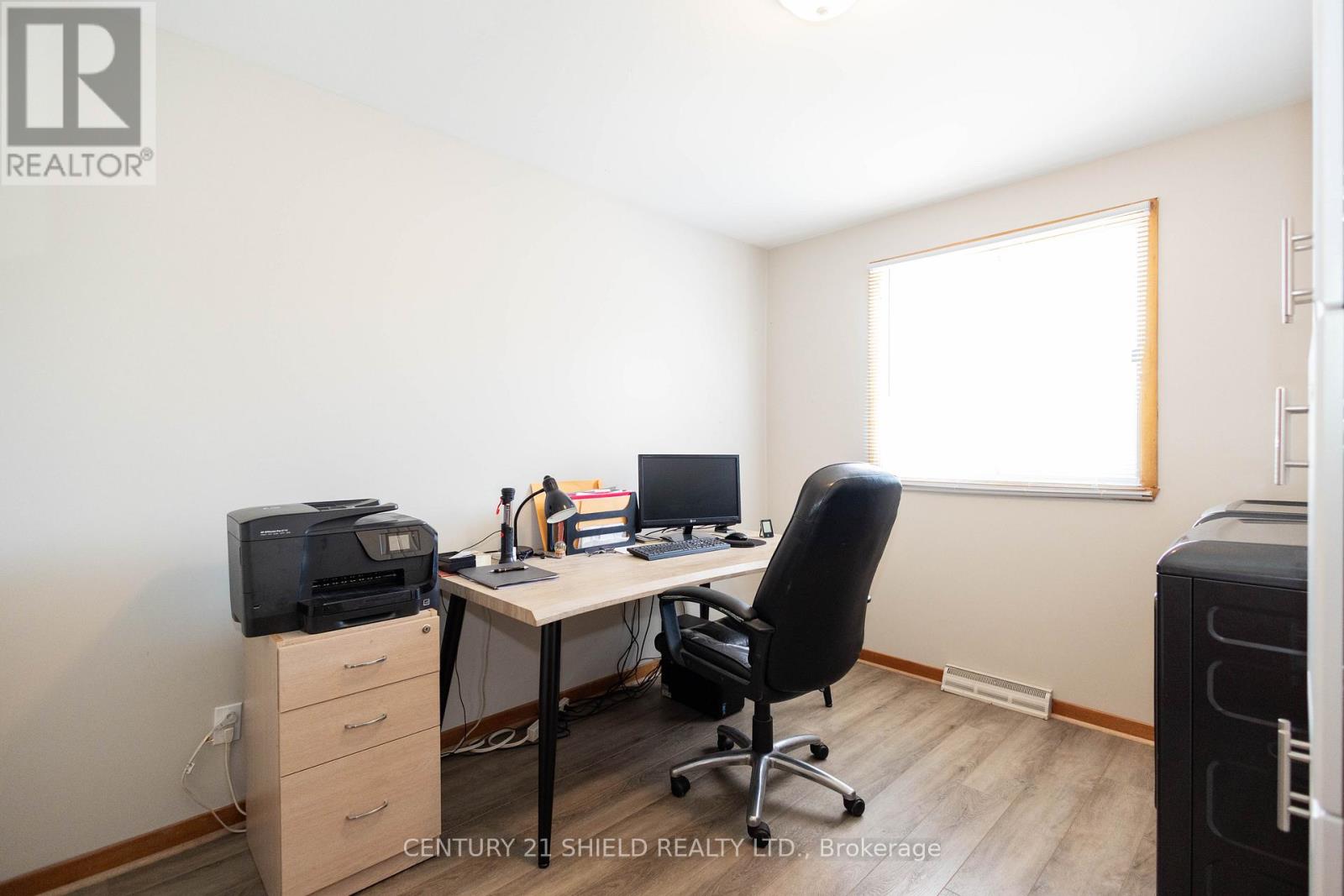 1107 GRAND AVENUE - 26
