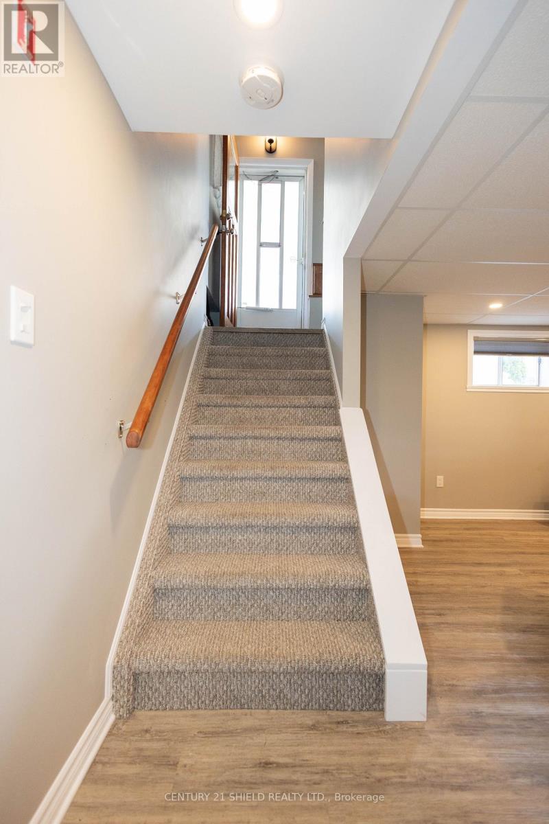 1107 GRAND AVENUE - 39