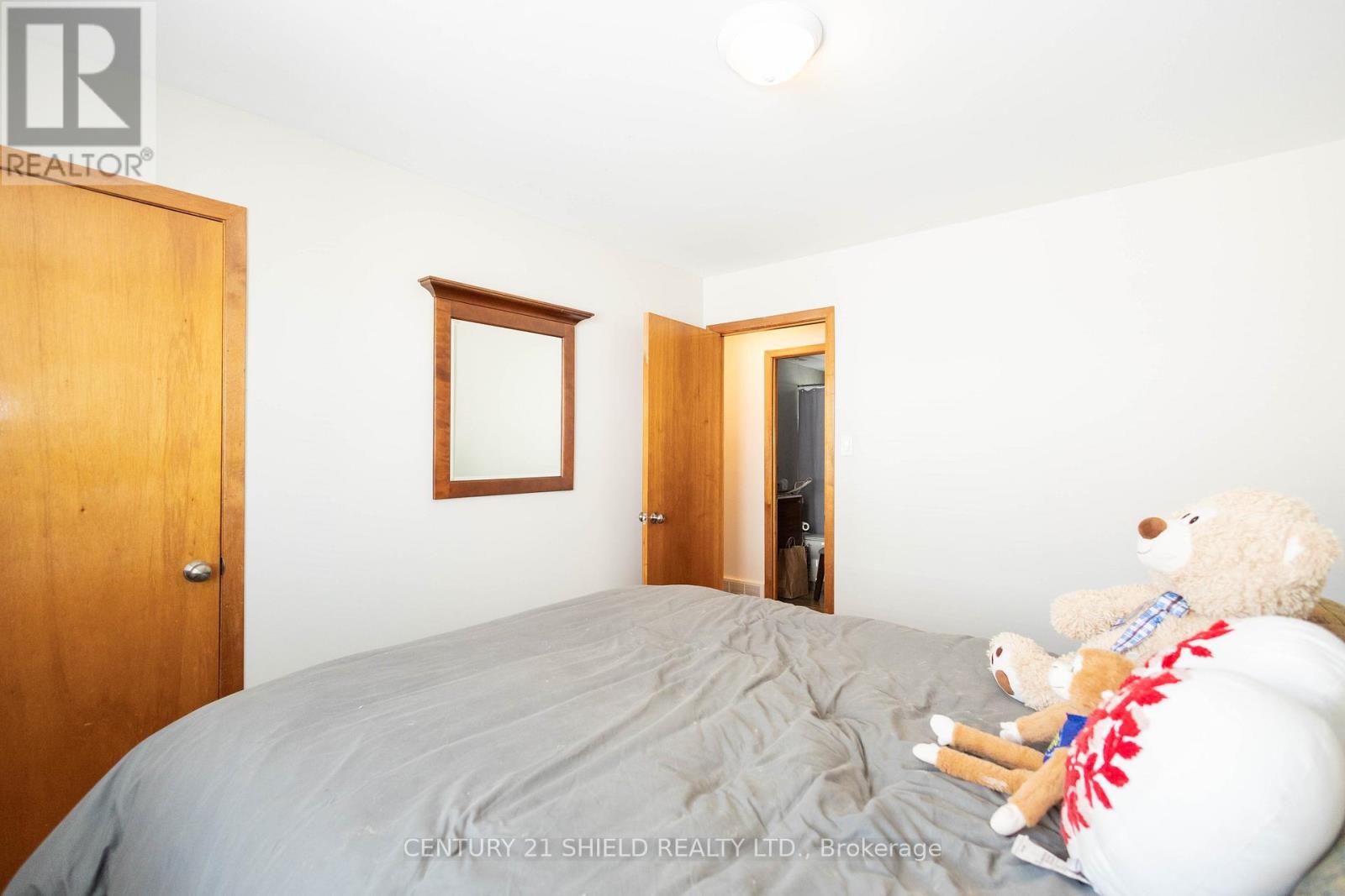 1107 GRAND AVENUE - 30