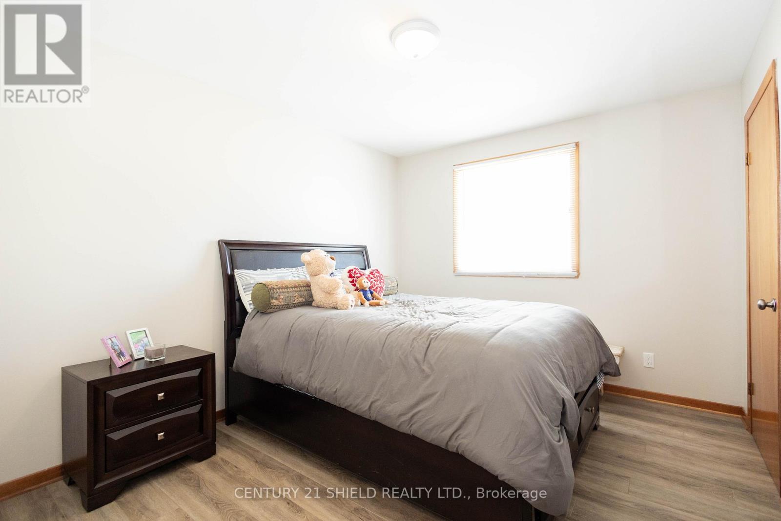 1107 GRAND AVENUE - 29