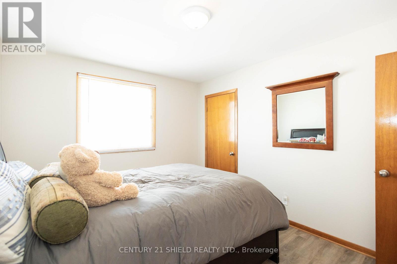 1107 GRAND AVENUE - 31