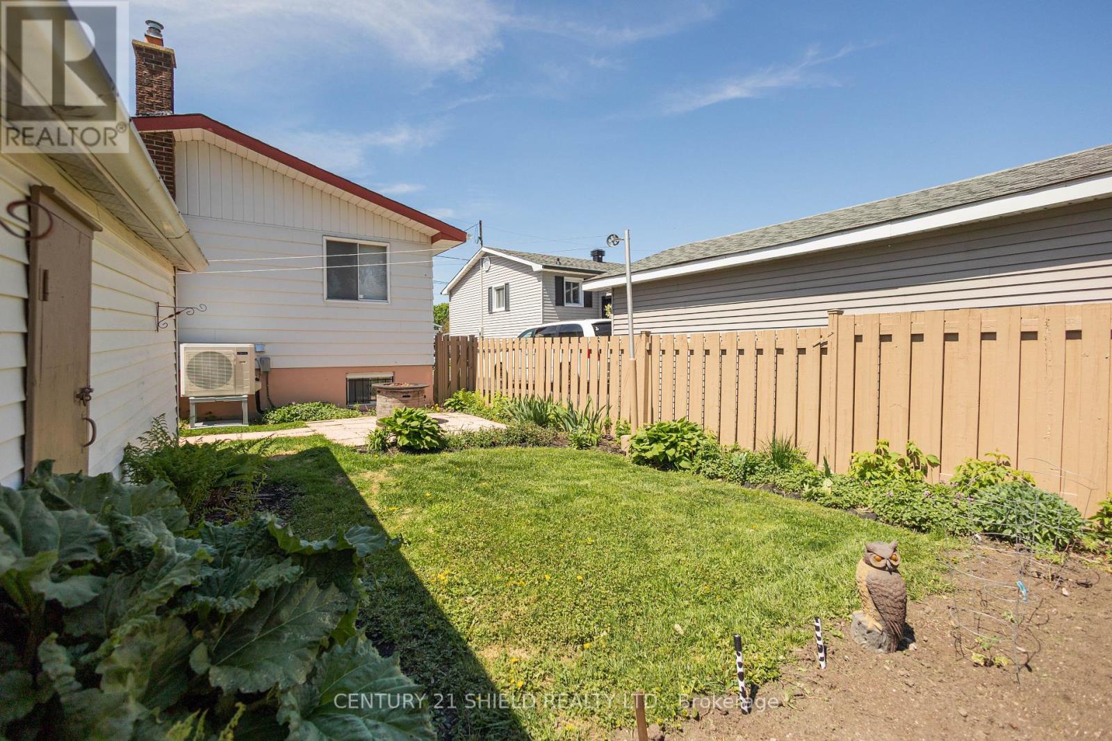 1107 GRAND AVENUE - 9