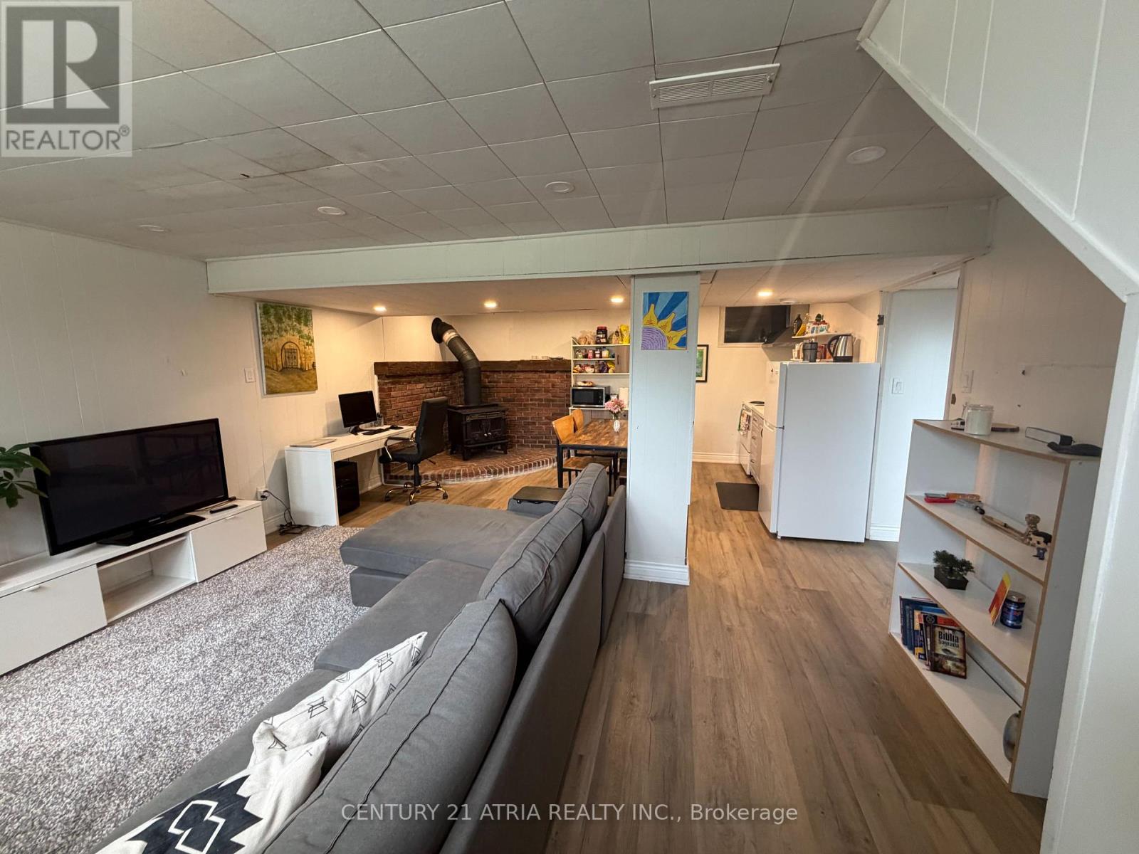 Photo of 10 IBER COURT