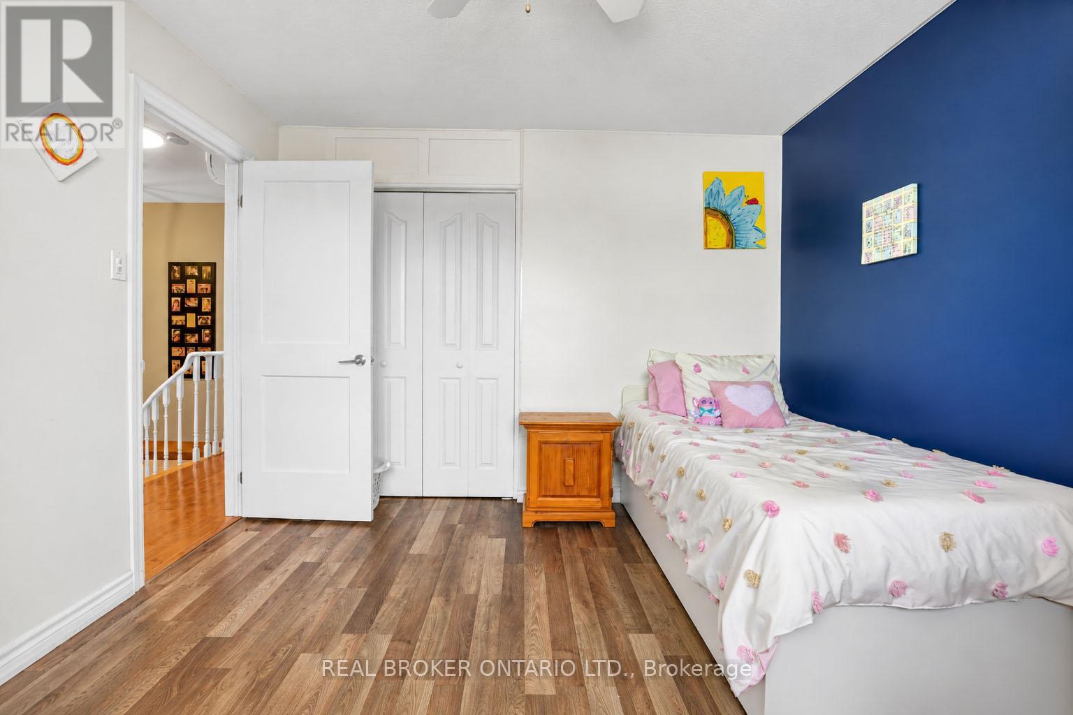 104 MOON DRIVE - 26