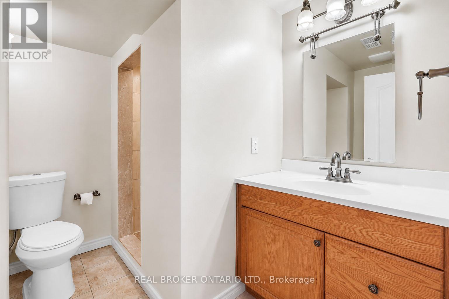 104 MOON DRIVE - 35