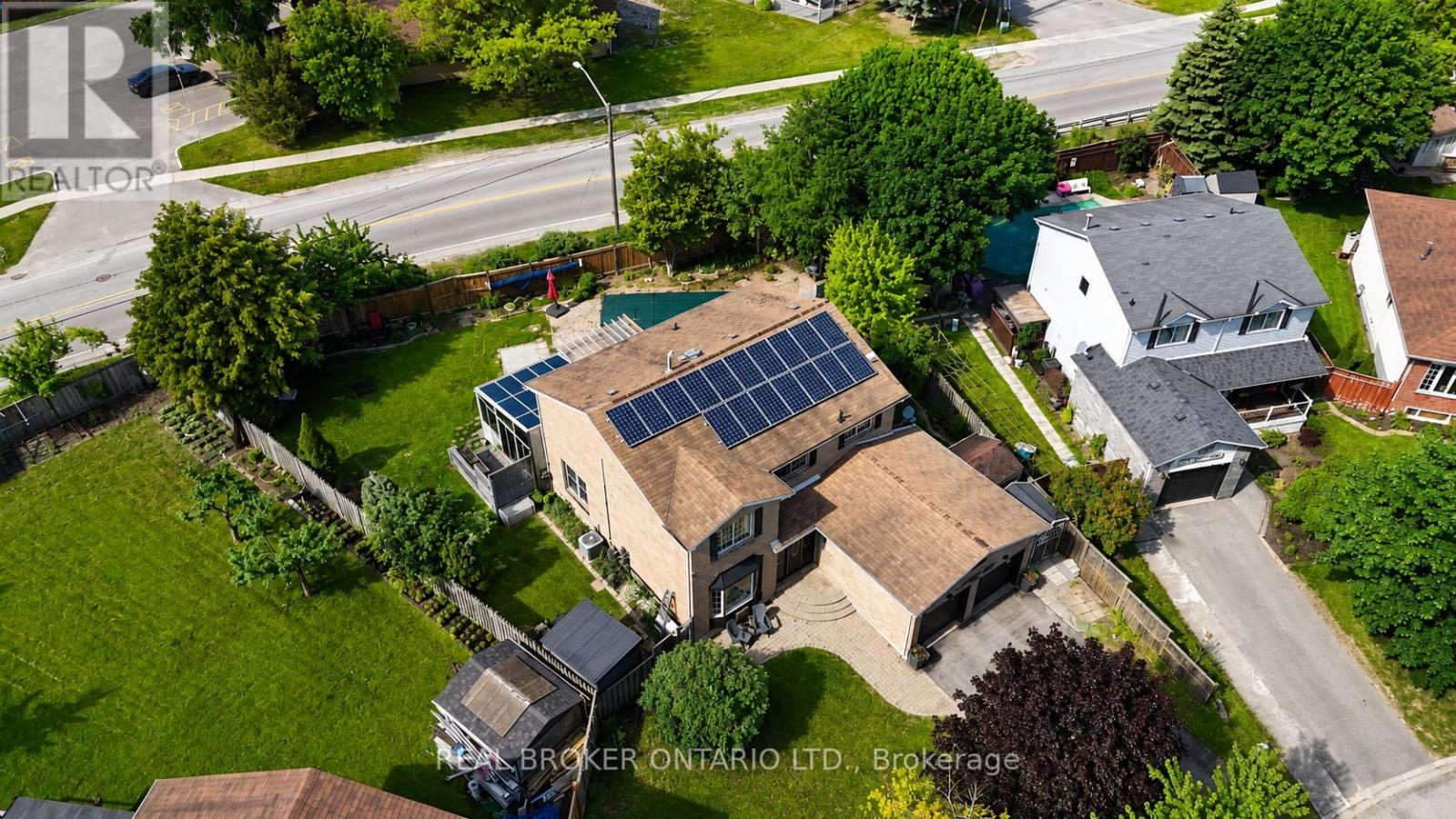 104 MOON DRIVE - 40