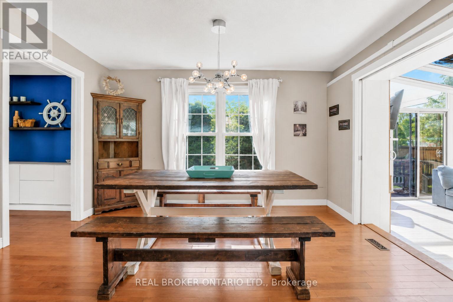 104 MOON DRIVE - 7