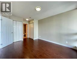 2607 2978 Glen Drive, Coquitlam, BC V3B0C3 Photo 10