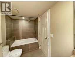 2607 2978 Glen Drive, Coquitlam, BC V3B0C3 Photo 16