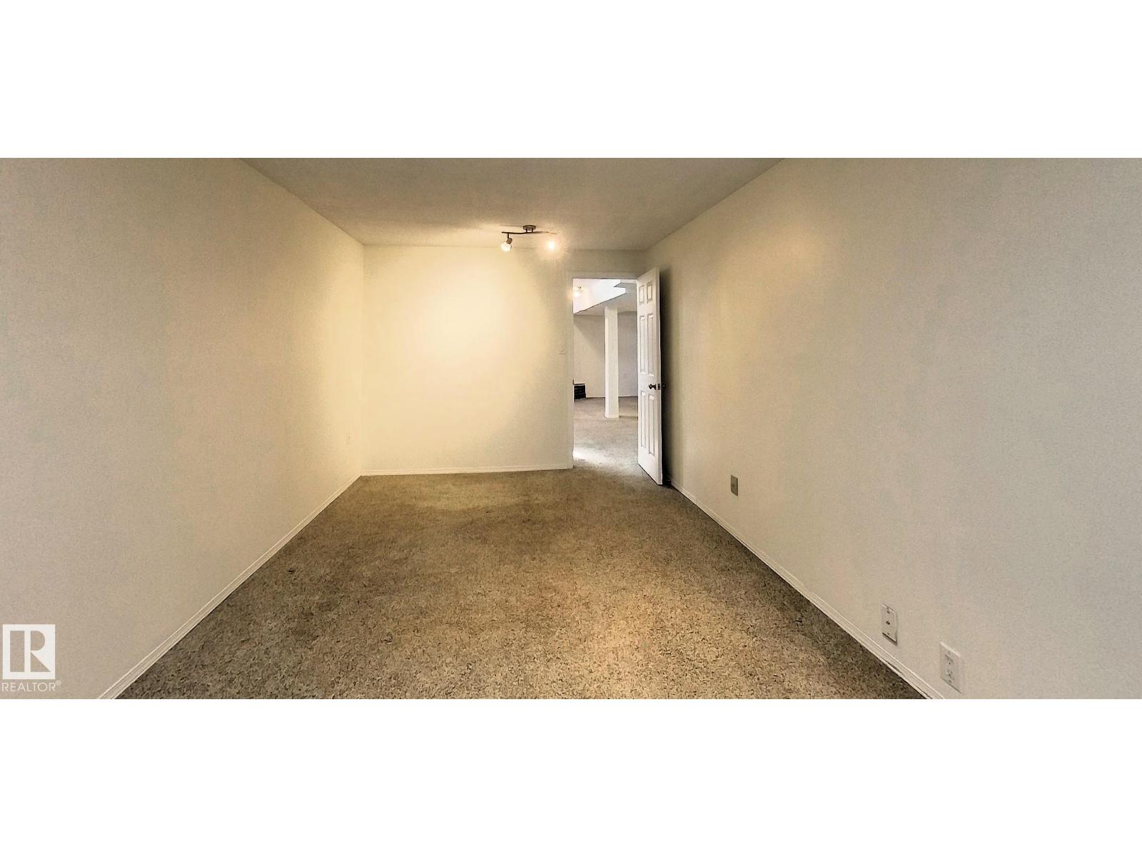 1102 55 ST - 23