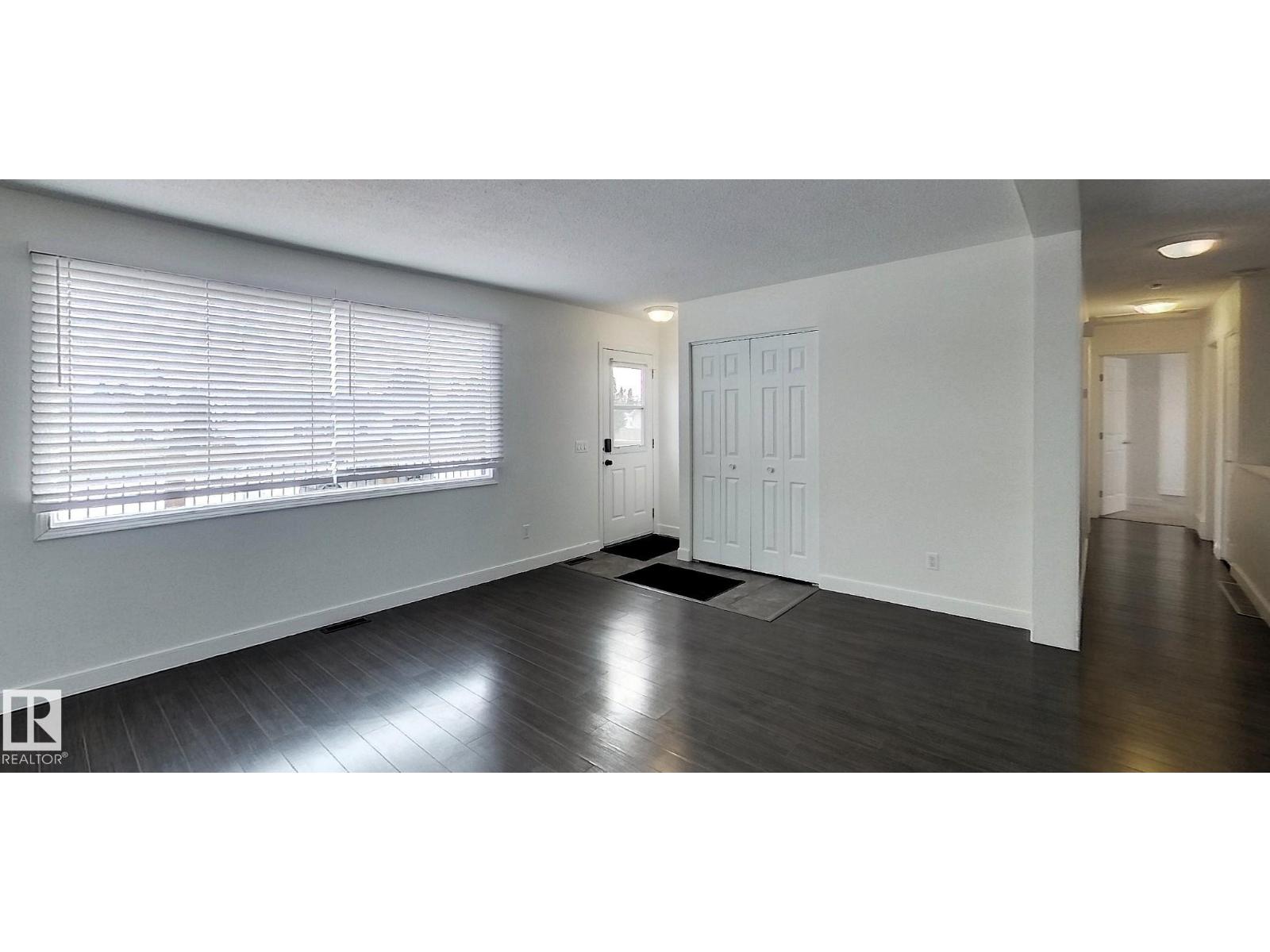 1102 55 ST - 4