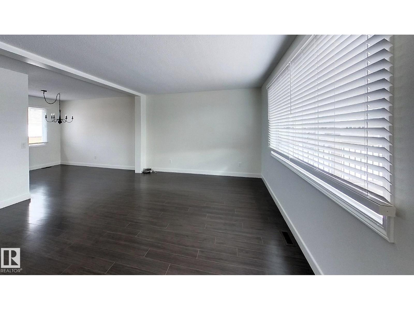 1102 55 ST - 5