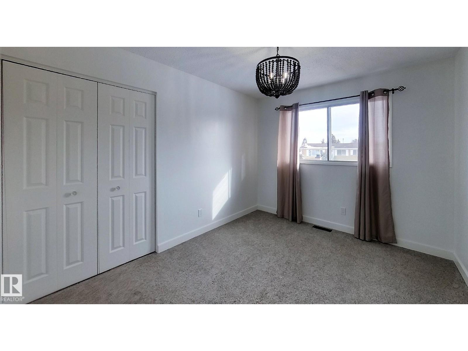 1102 55 ST - 15
