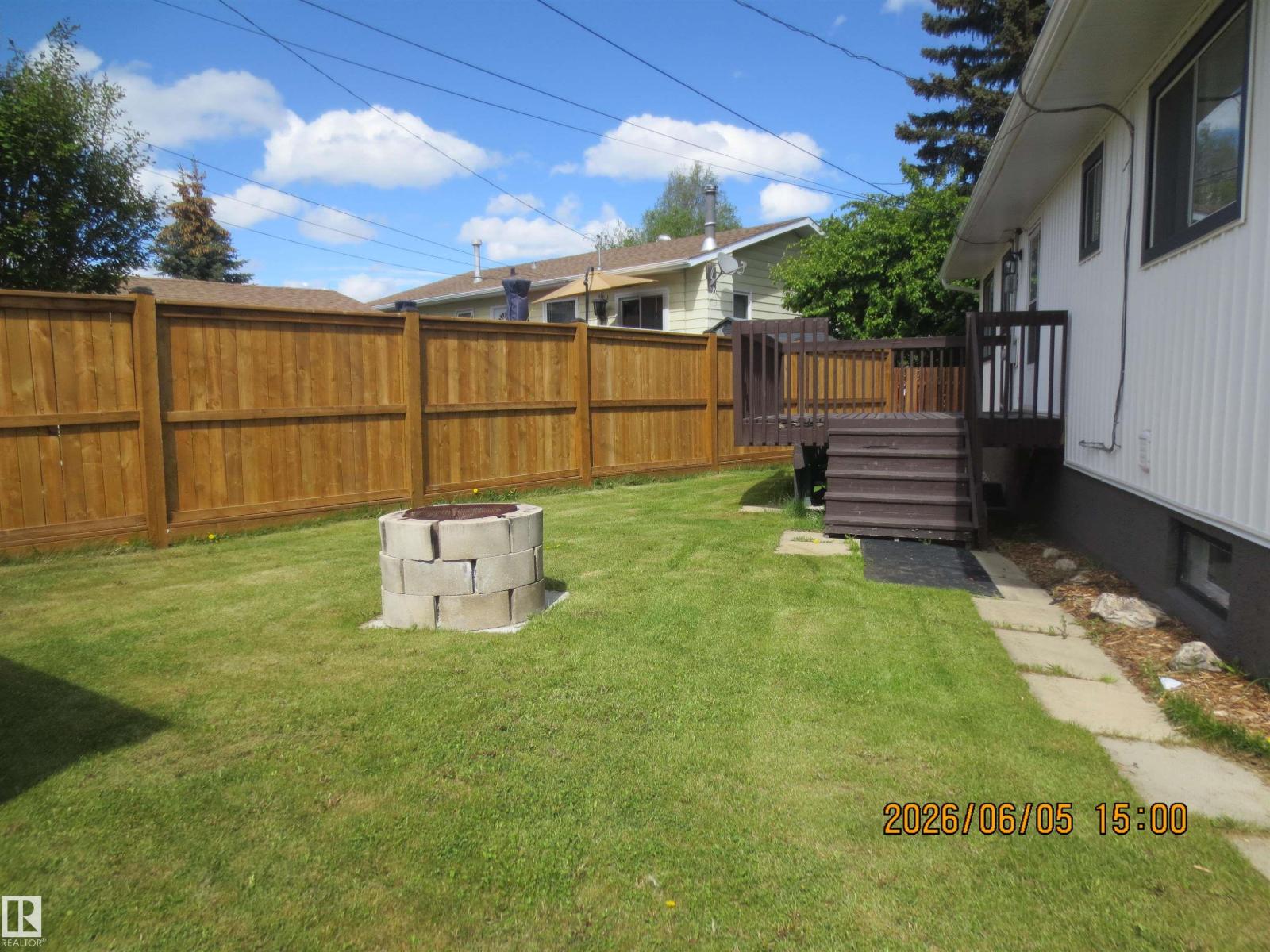 1102 55 ST - 52