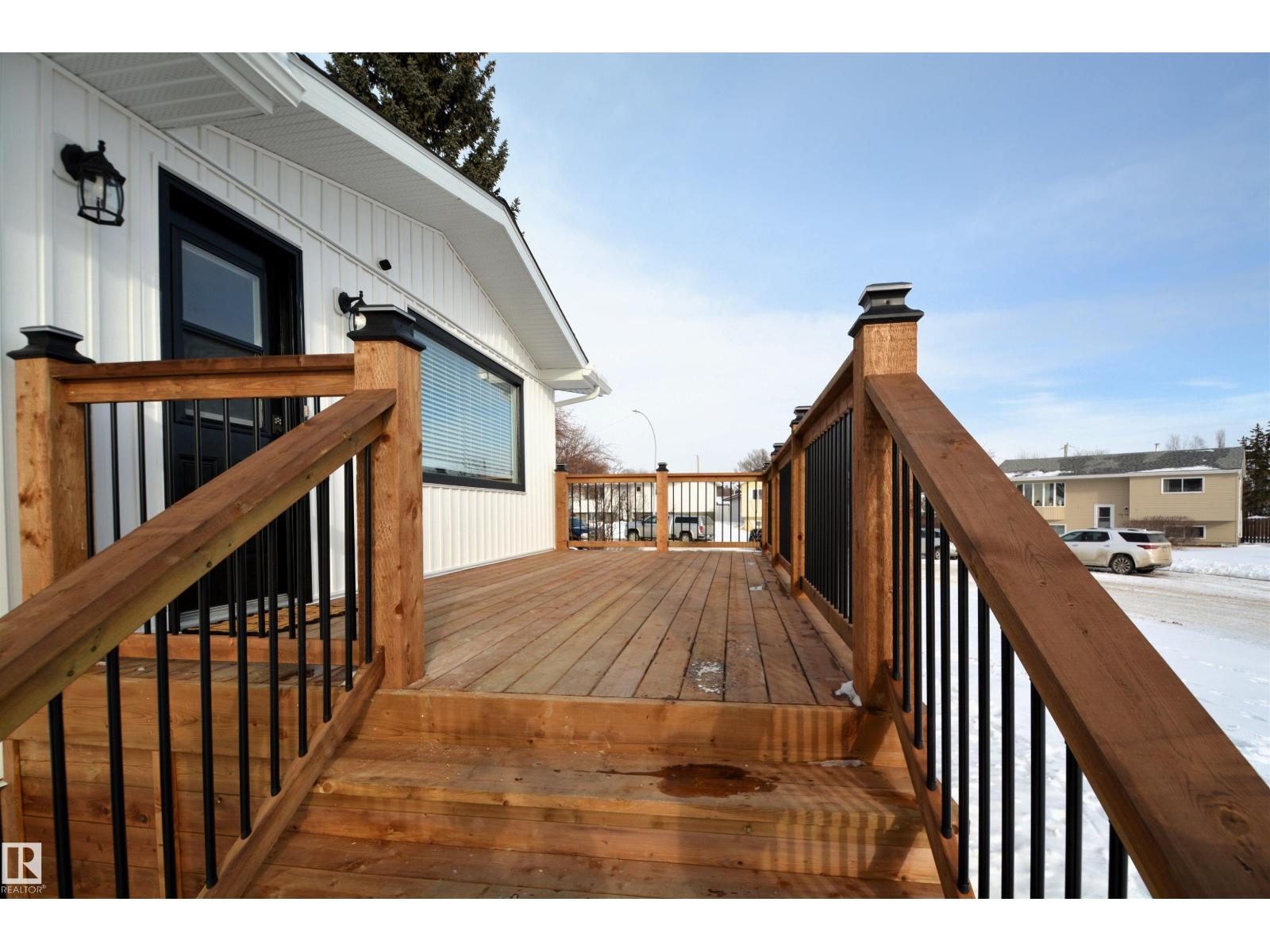 1102 55 ST - 29