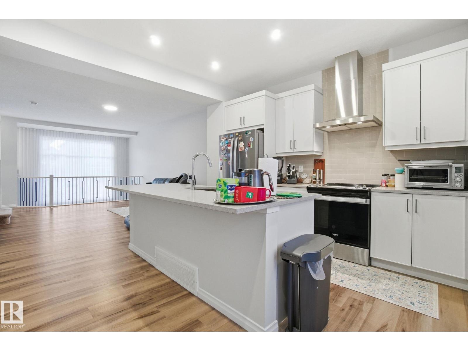 9323 226 ST NW - 12