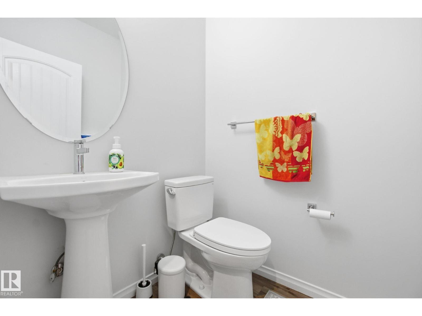 9323 226 ST NW - 19