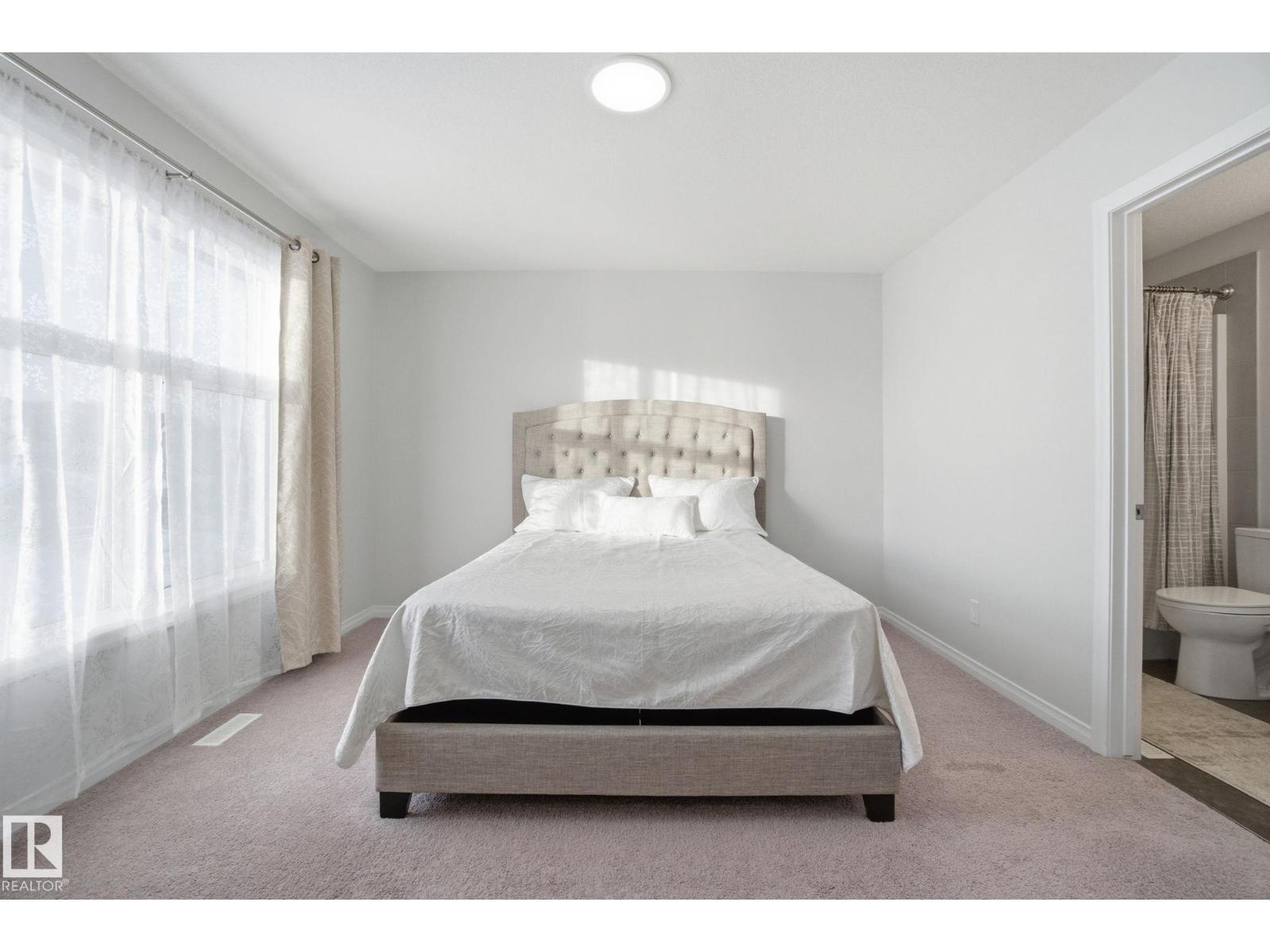 9323 226 ST NW - 22