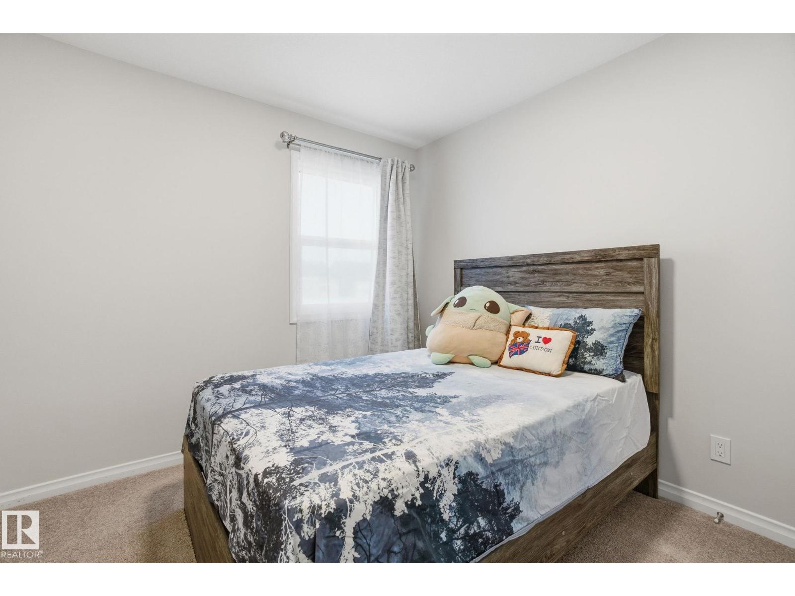 9323 226 ST NW - 26