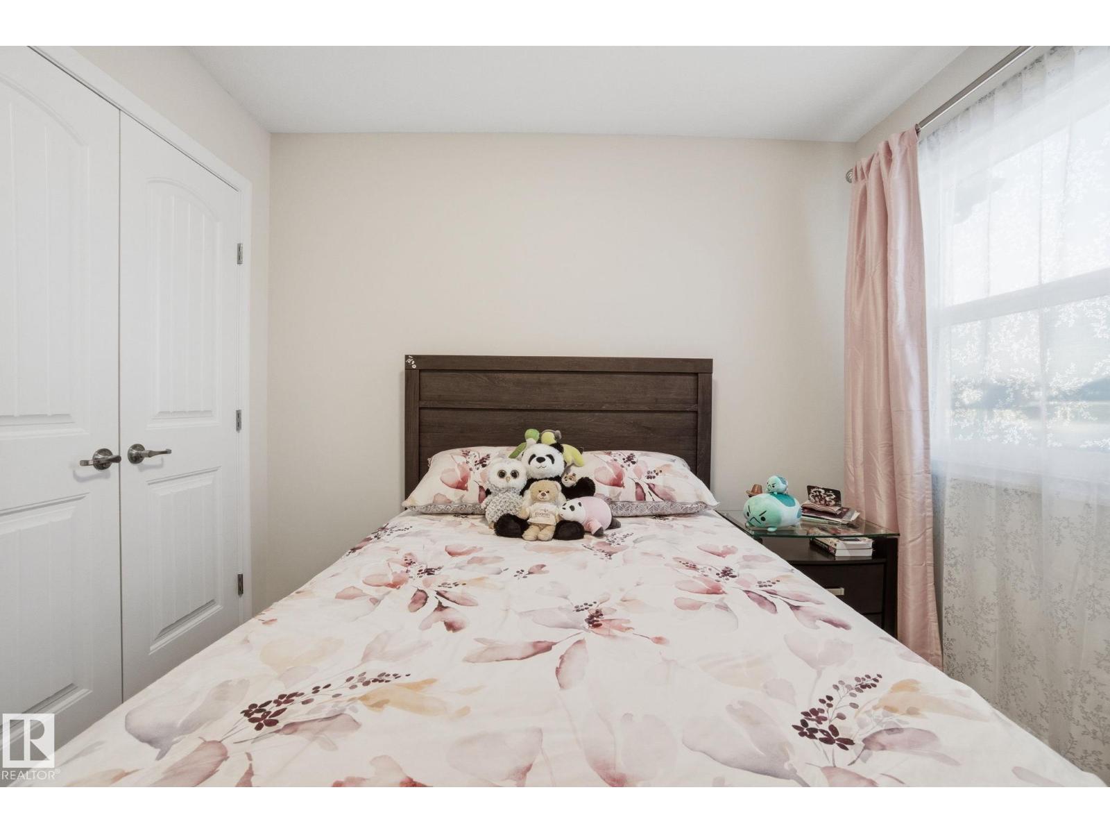 9323 226 ST NW - 31