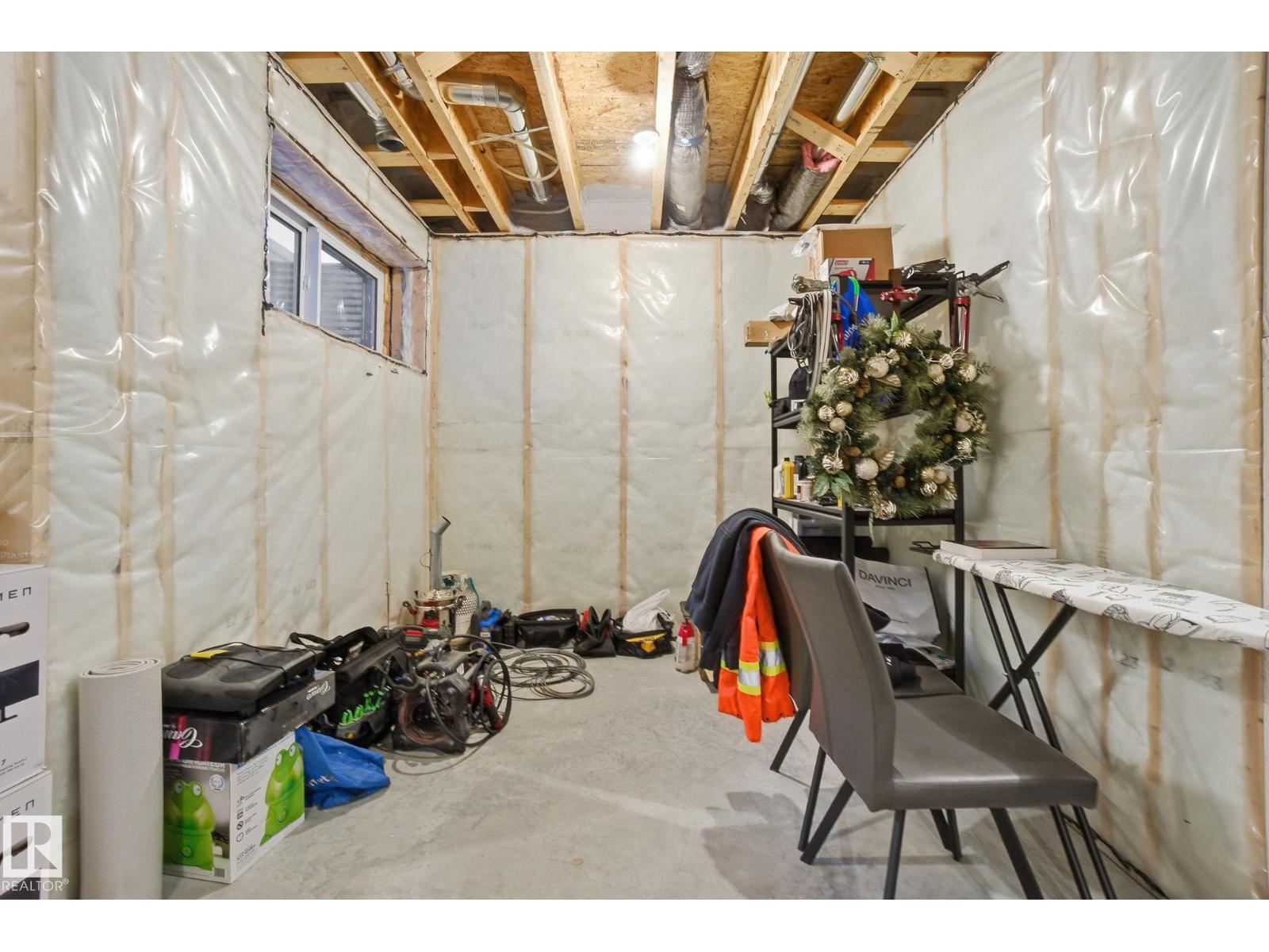 9323 226 ST NW - 40