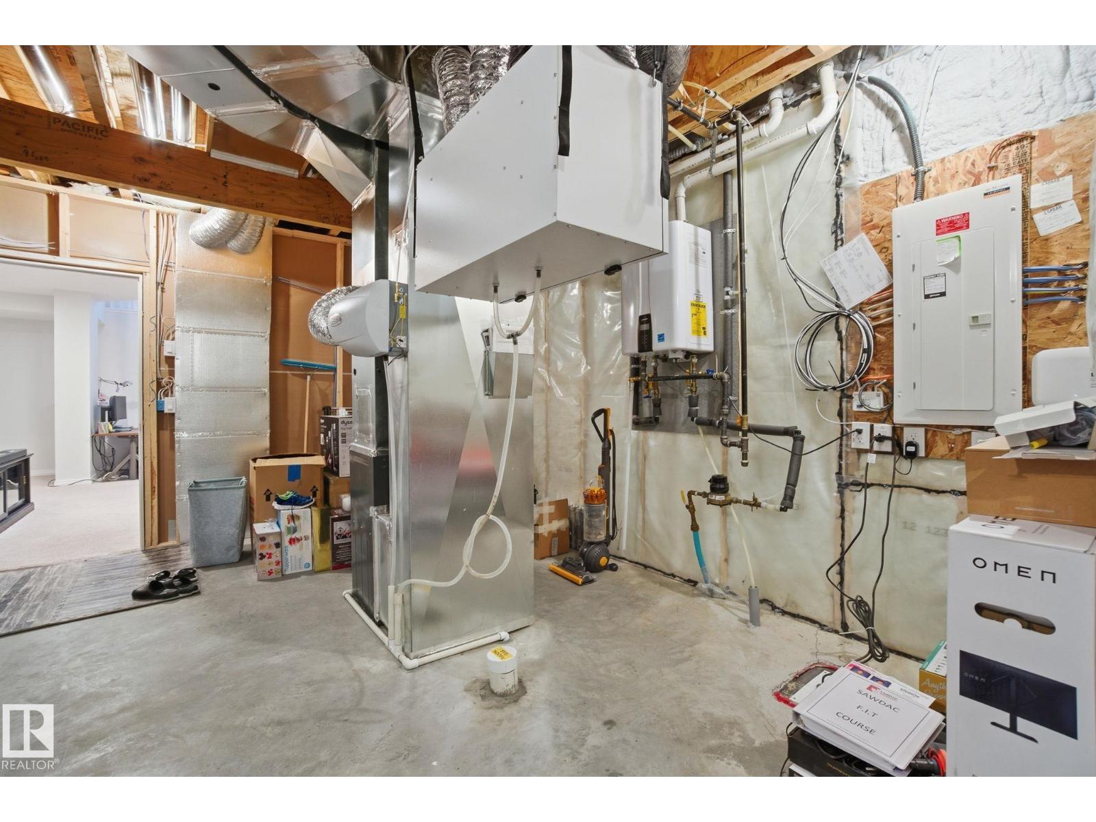 9323 226 ST NW - 41