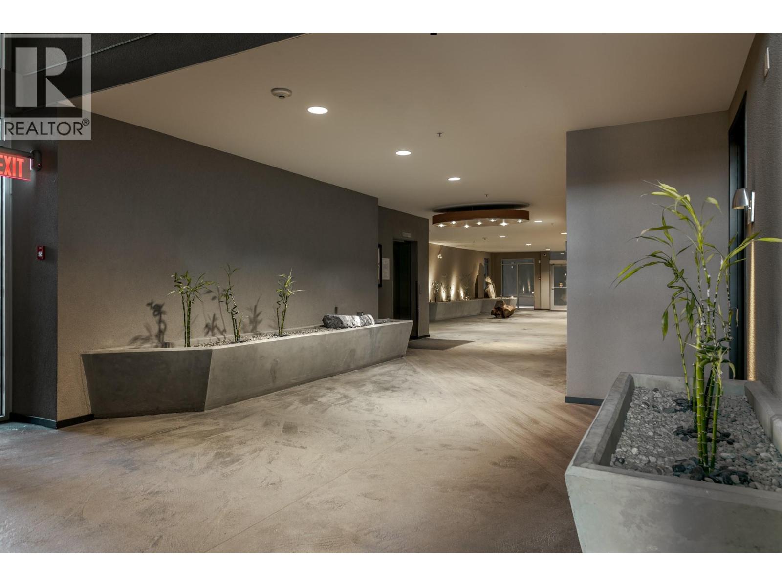 #304 1495 Graham Street - 18