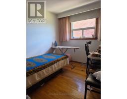 4254 Brandon Gate Drive, Mississauga, ON L4T3K4 Photo 12