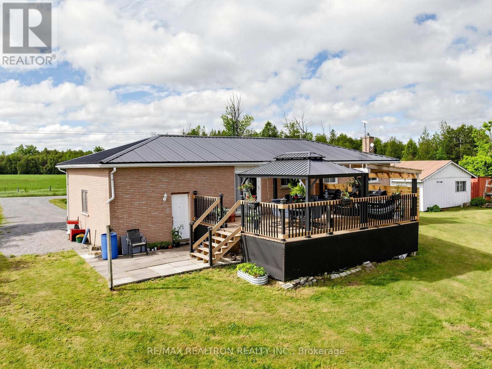 757 KINGS WHARF ROAD - 32