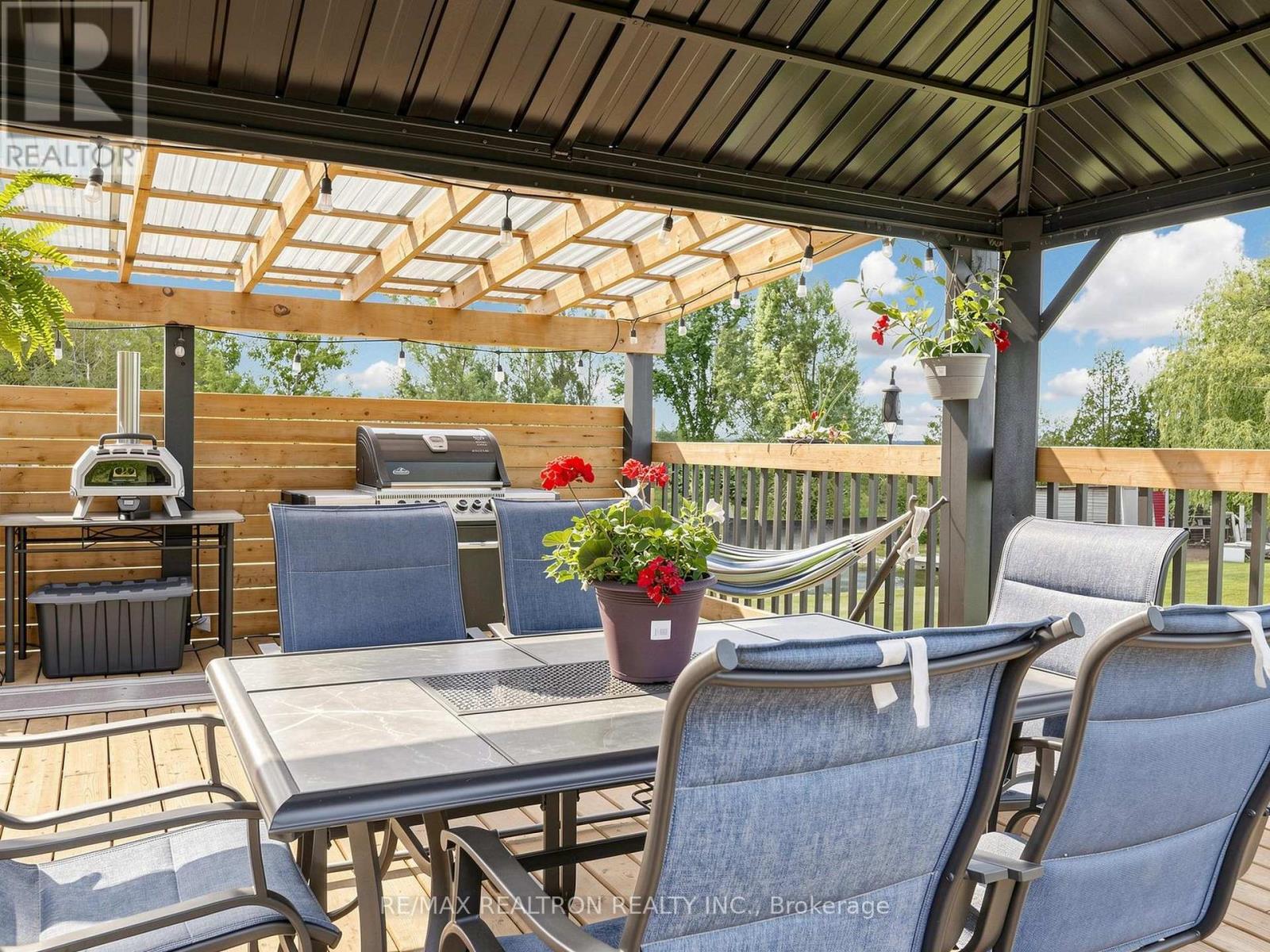 757 KINGS WHARF ROAD - 36