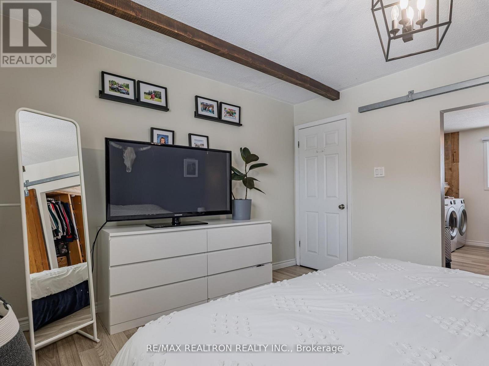 757 KINGS WHARF ROAD - 20