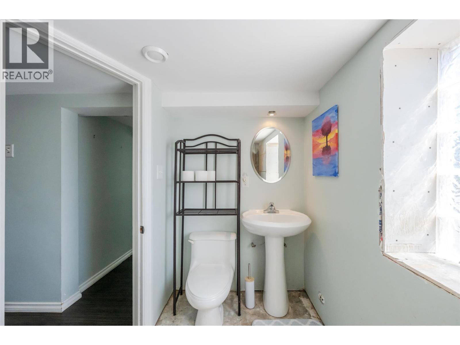 491 EASTSIDE Avenue - 36