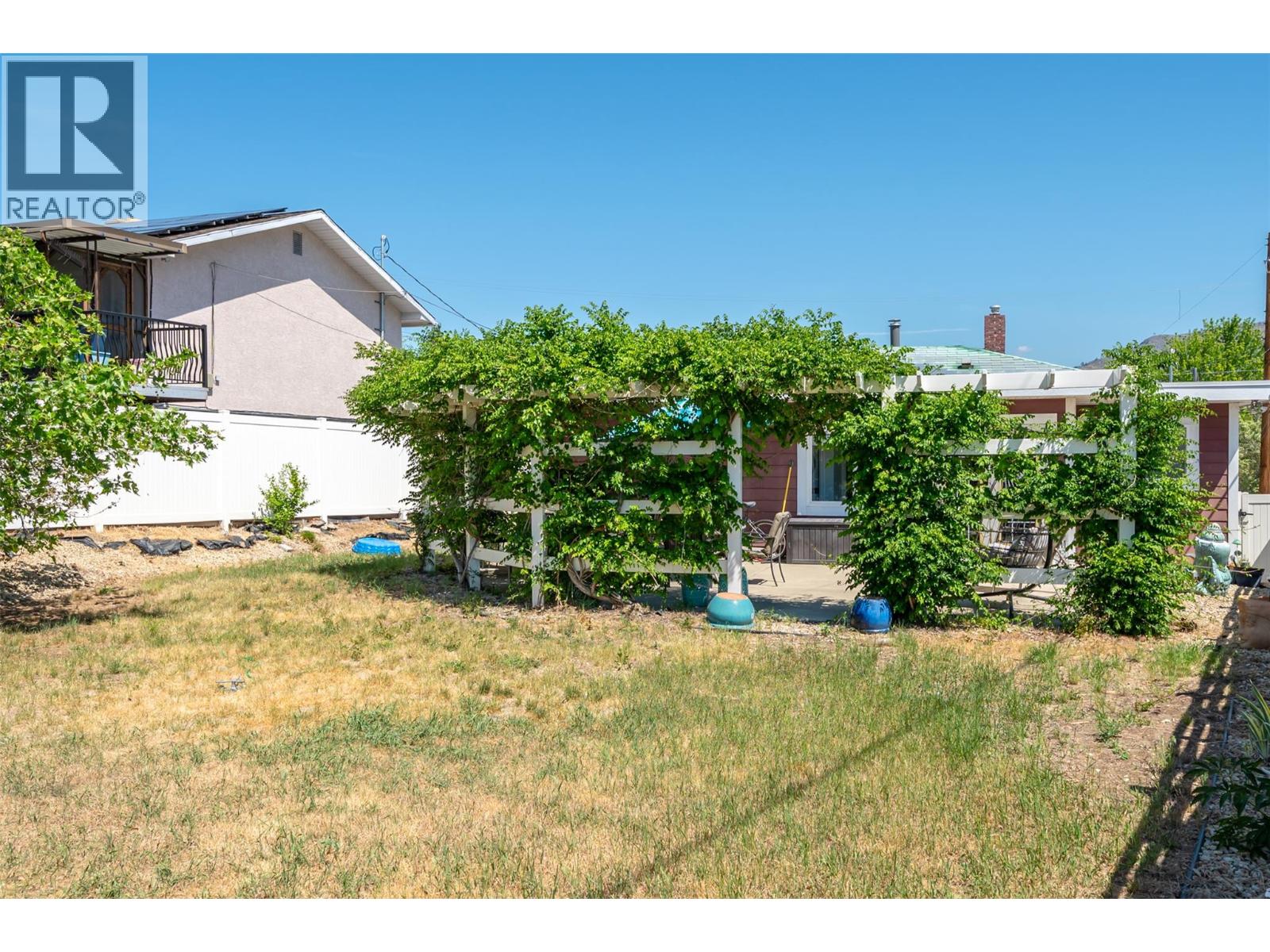 491 EASTSIDE Avenue, Oliver