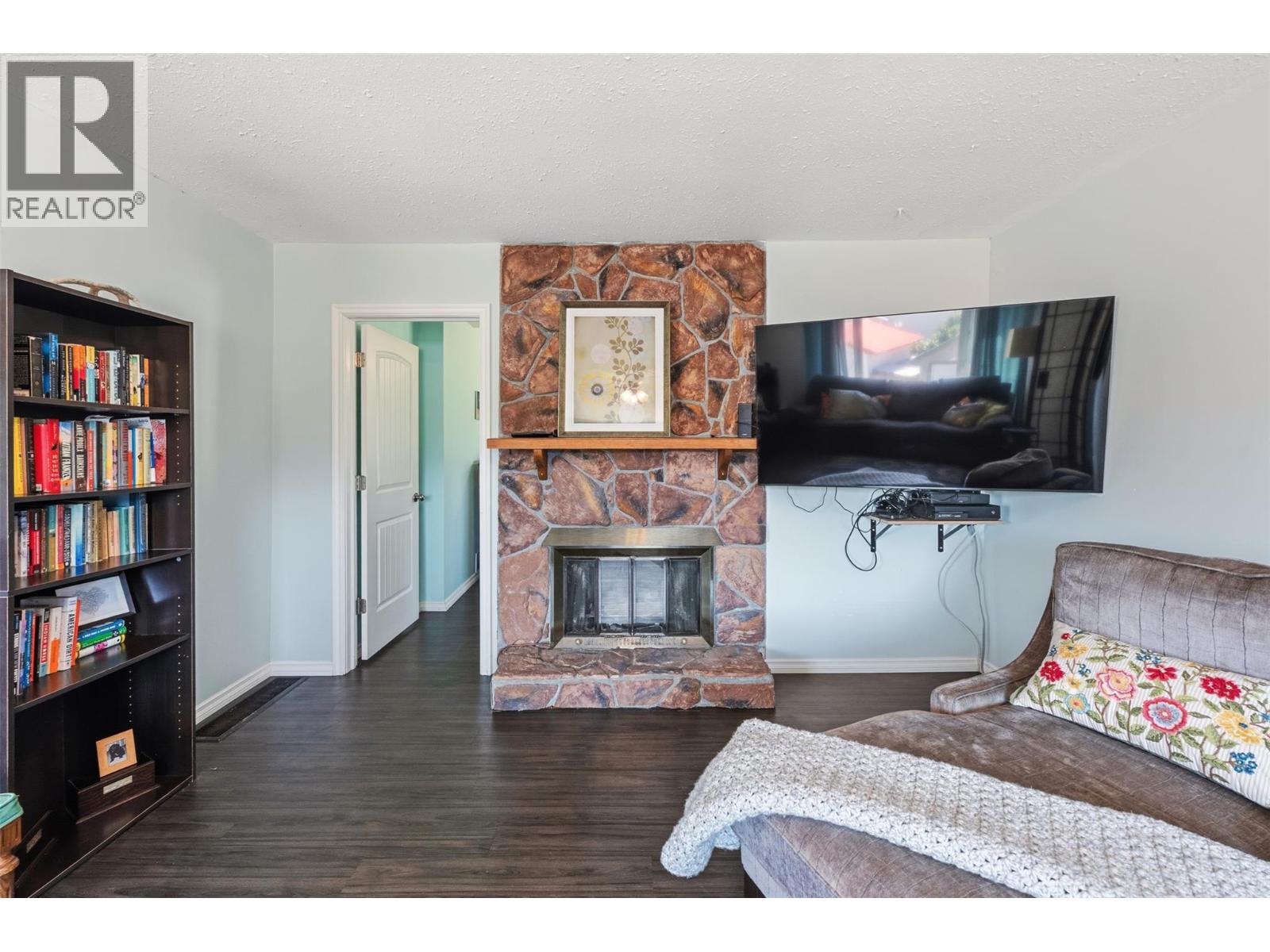 491 EASTSIDE Avenue - 8