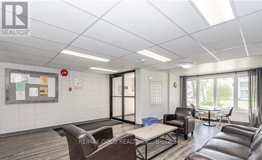 #111 30 HICKORY STREET - Image 4