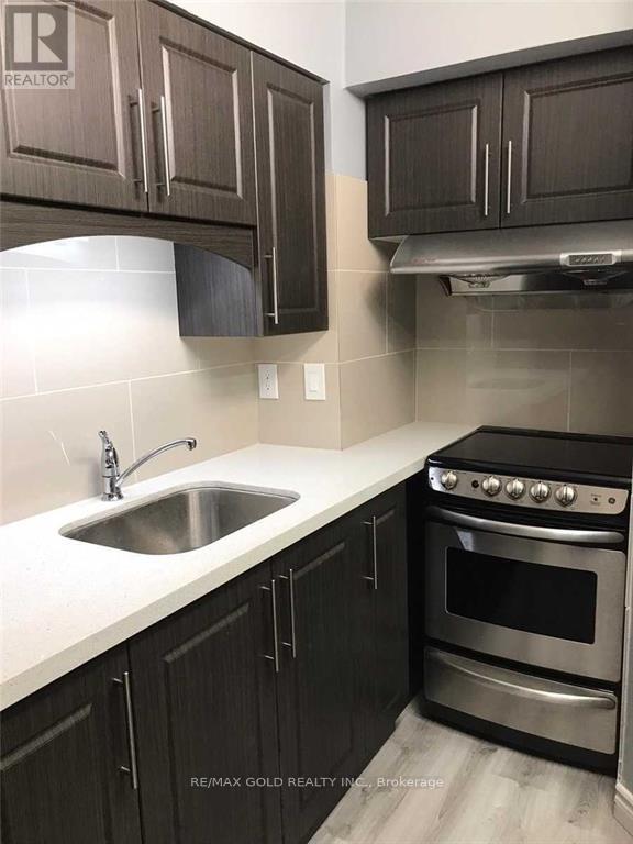#111 30 HICKORY STREET - Image 8