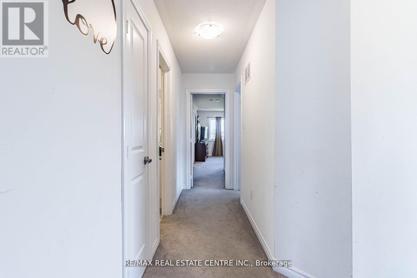 206 WERRY AVENUE - 14