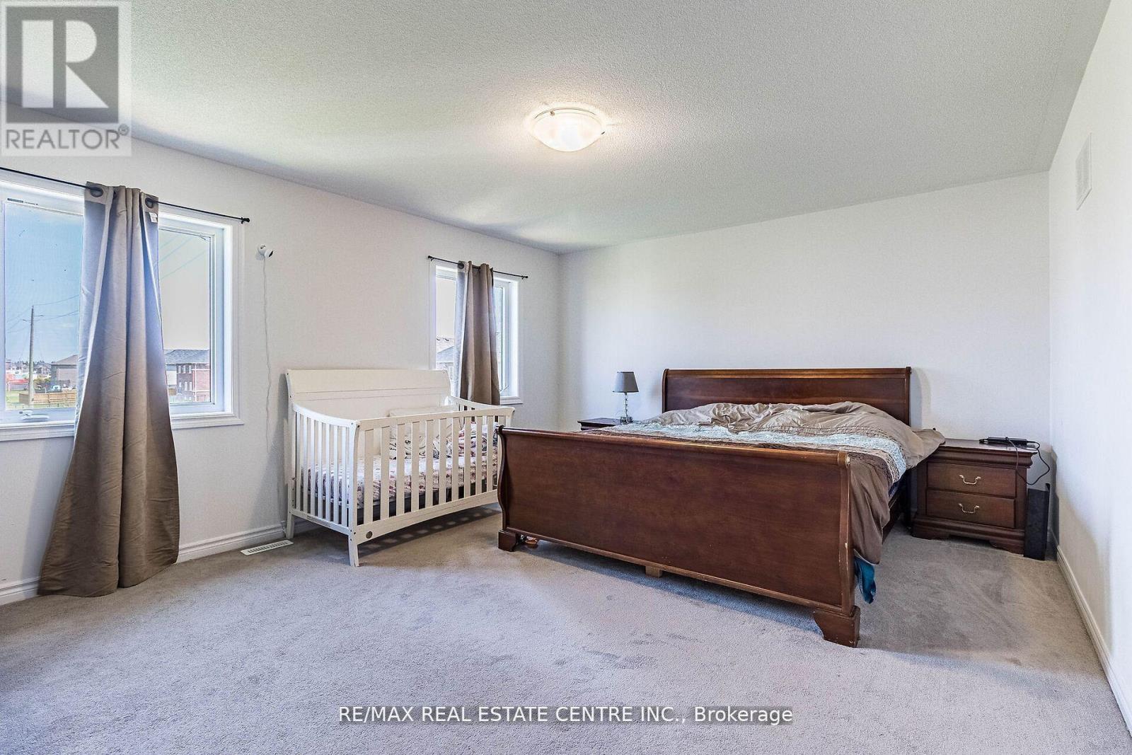 206 WERRY AVENUE - 16