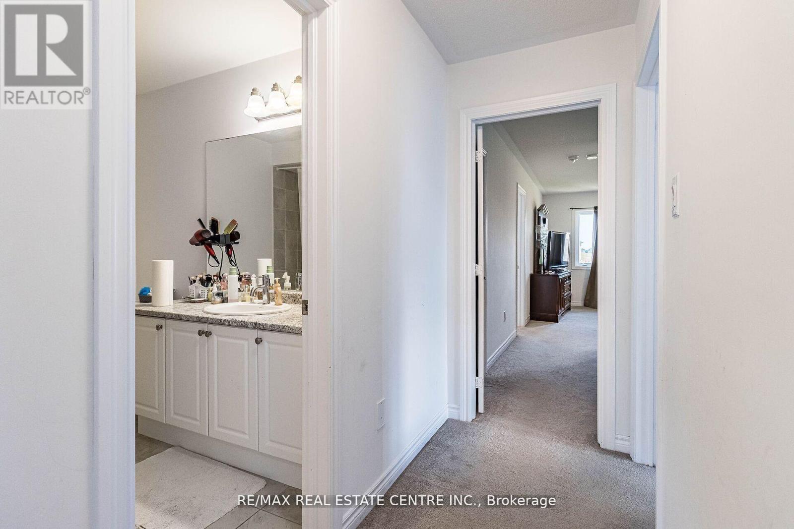 206 WERRY AVENUE - 20