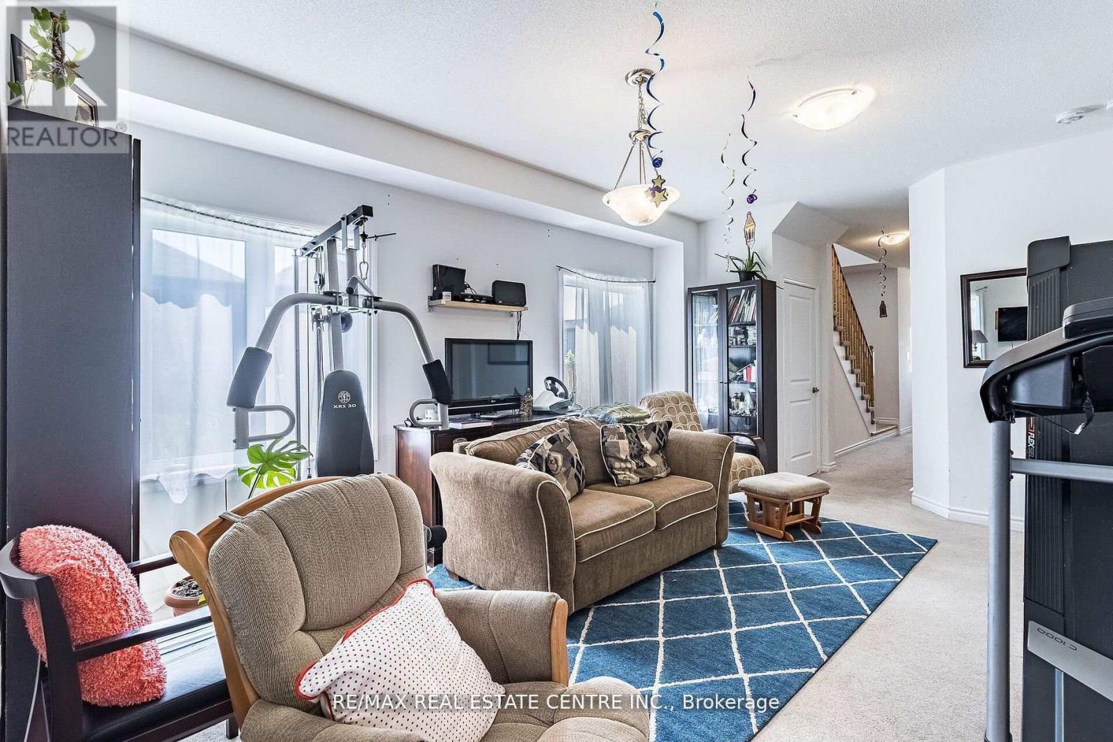206 WERRY AVENUE - 8