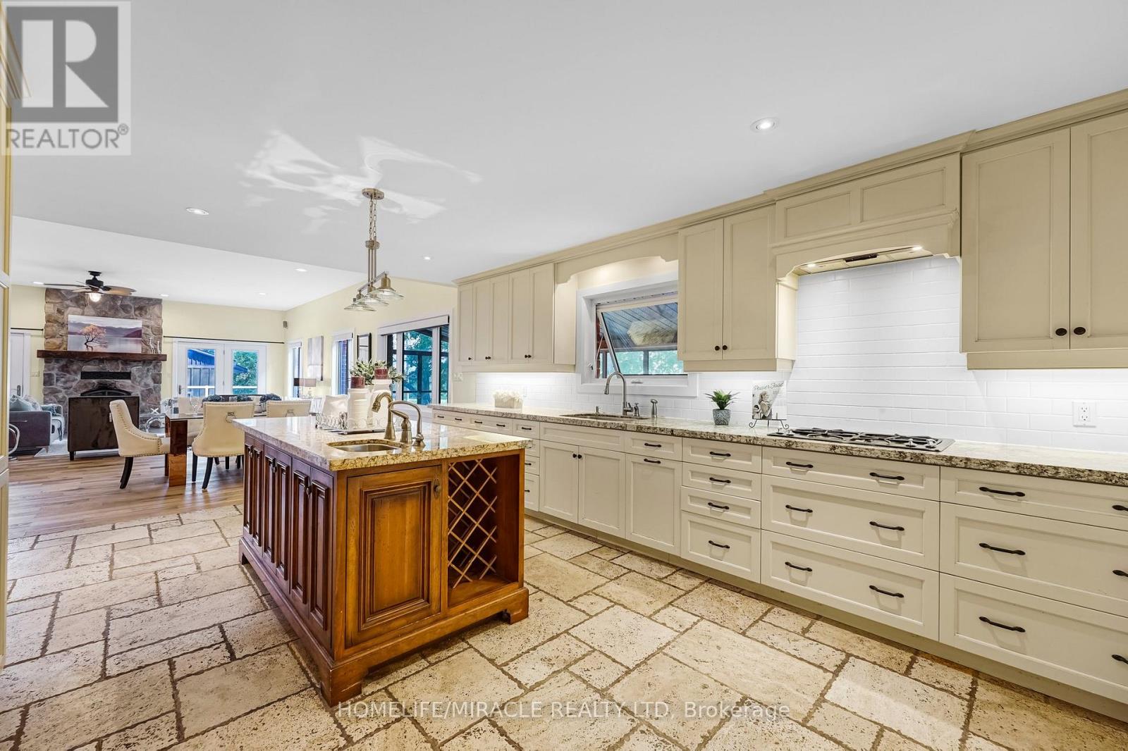 556389 MULMUR MELANCTHON TOWNLINE - 16