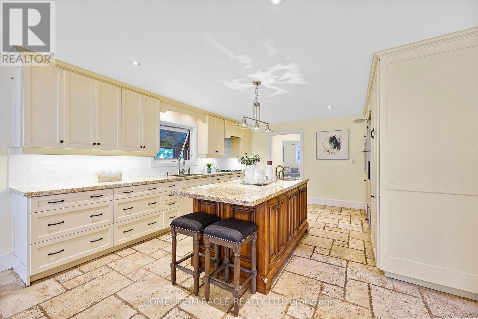 556389 MULMUR MELANCTHON TOWNLINE - 20