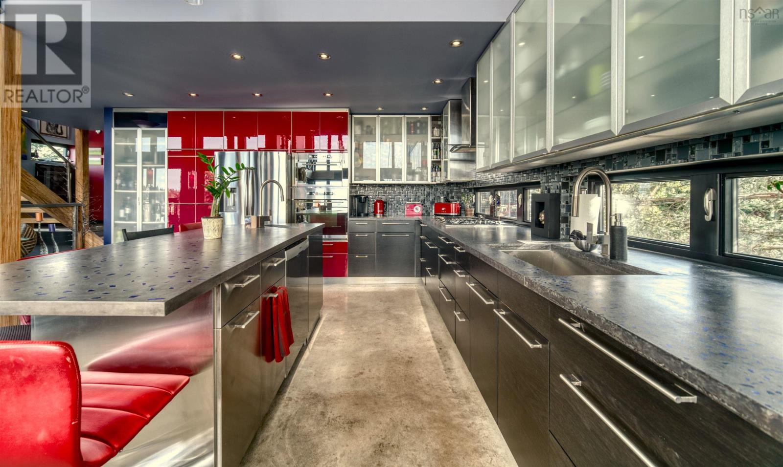 66 Beach Hill Road - 43